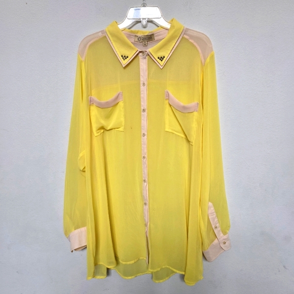 Democracy Tops - Democracy Yellow Sheer Button-Up Blouse Size 3X Plus Size.